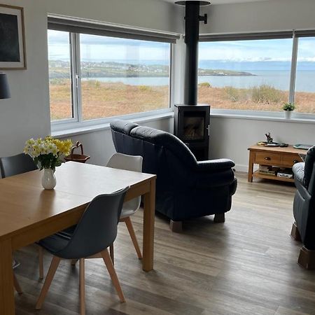 Coastal Bungalow, Sleeps 5 And Ideal For Walkers Amlwch Buitenkant foto