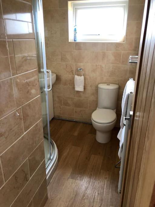 Coastal Bungalow, Sleeps 5 And Ideal For Walkers Amlwch Buitenkant foto